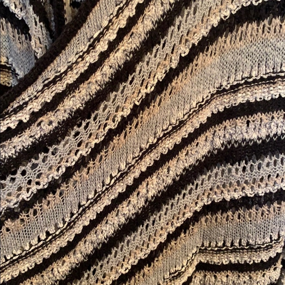 American Eagle long sleeve crochet cardigan - Picture 3 of 5